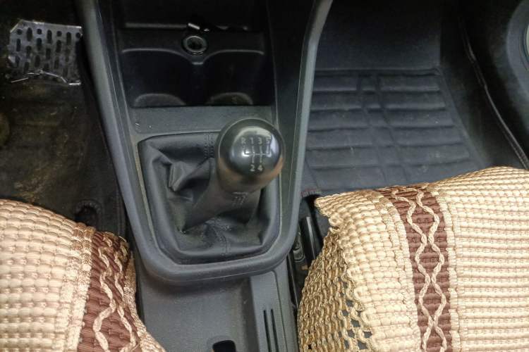 Used Volkswagen Santana 2016 1.6L Manual Fashion Edition Gear Lever