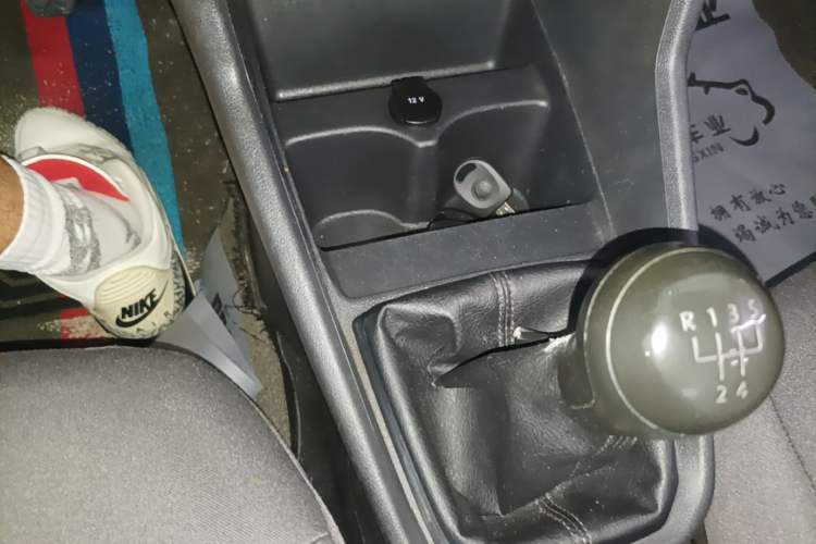Used Volkswagen Santana 2016 1.6L Manual Fashion Edition Gear Lever