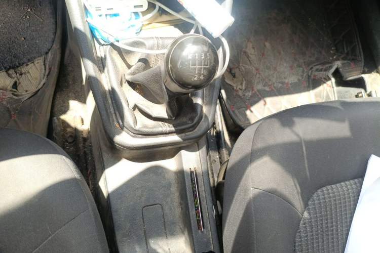 Used Volkswagen Santana 2016 1.6L Manual Fashion Edition Gear Lever