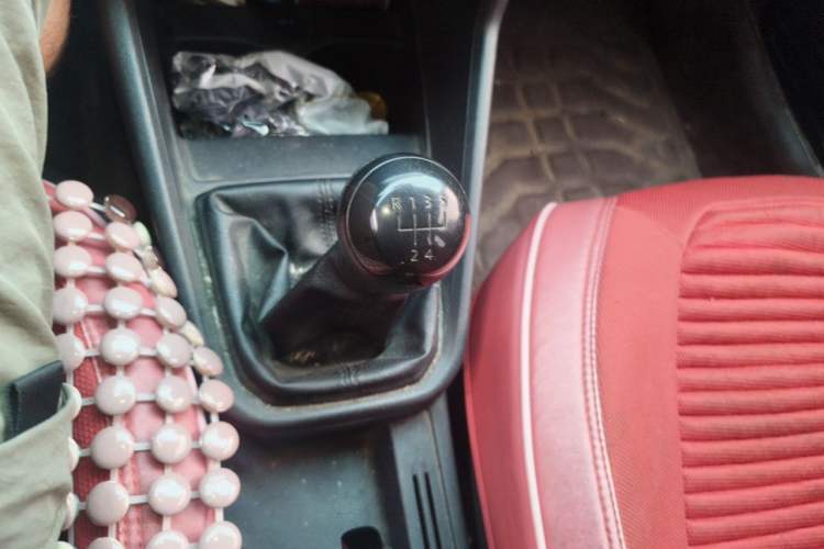 Used Volkswagen Santana 2016 1.4L Manual Fashion Edition Gear Lever