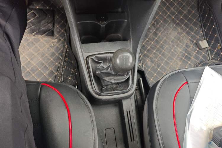 Used Volkswagen Santana 2016 1.6L Manual Fashion Edition Gear Lever
