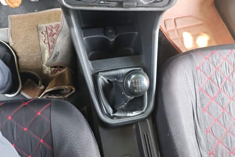 Used Volkswagen Santana 2016 1.4L Manual Fashion Edition Gear Lever