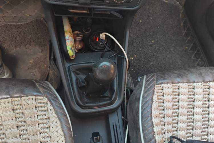 Used Volkswagen Santana 2016 1.6L Manual Fashion Edition Gear Lever
