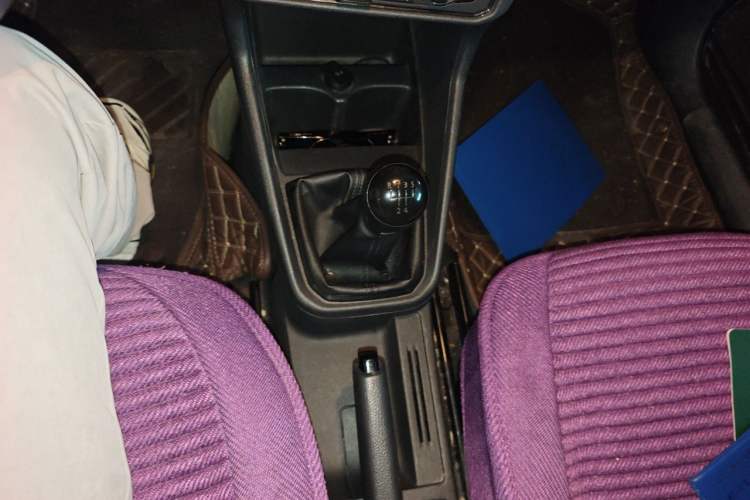 Used Volkswagen Santana 2016 1.4L Manual Fashion Edition Gear Lever
