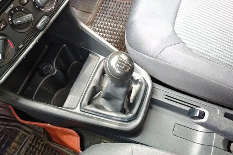Used Volkswagen Santana 2016 1.4L Manual Fashion Edition Gear Lever