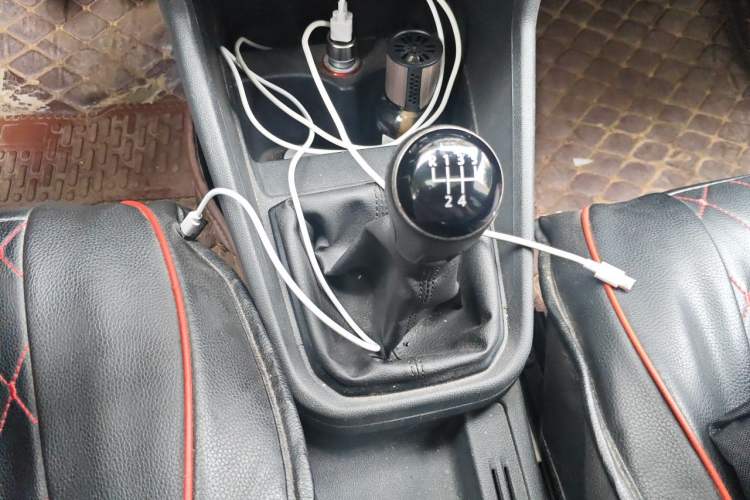 Used Volkswagen Santana 2016 1.6L Manual Comfort Edition Gear Lever