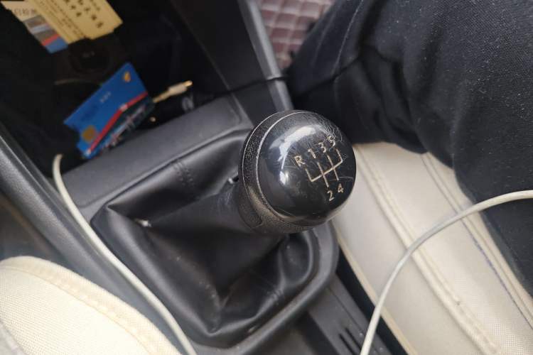 Used Volkswagen Santana 2016 1.6L Manual Fashion Edition Gear Lever