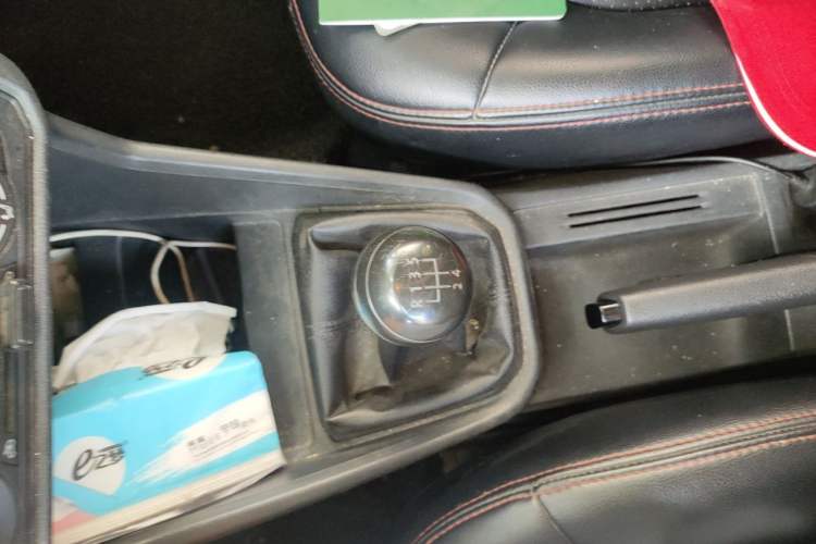 Used Volkswagen Santana 2016 1.6L Manual Fashion Edition Gear Lever