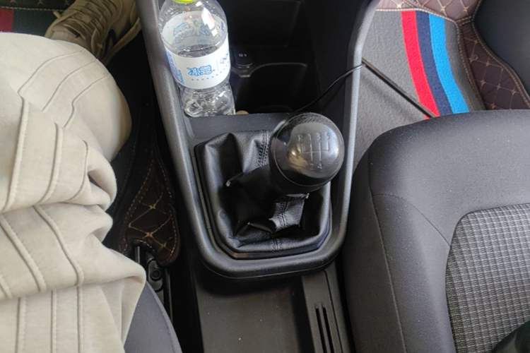 Used Volkswagen Santana 2016 1.6L Manual Fashion Edition Gear Lever