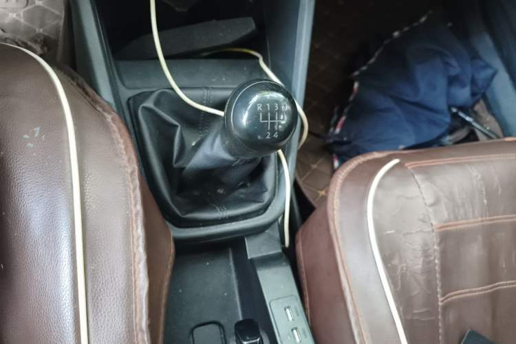 Used Volkswagen Santana 2016 1.6L Manual Fashion Edition Gear Lever