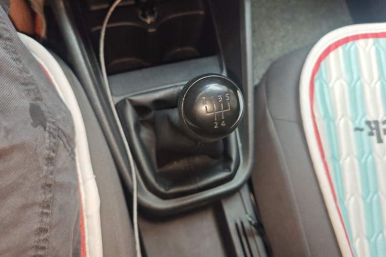 Used Volkswagen Santana 2016 1.4L Manual Fashion Edition Gear Lever
