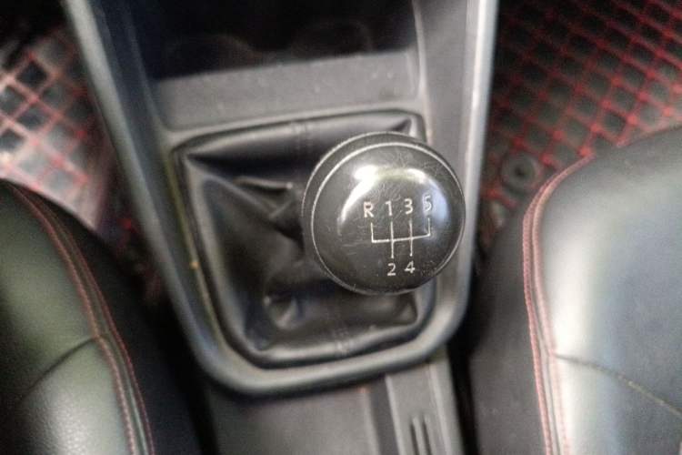 Used Volkswagen Santana 2016 1.6L Manual Fashion Edition Gear Lever