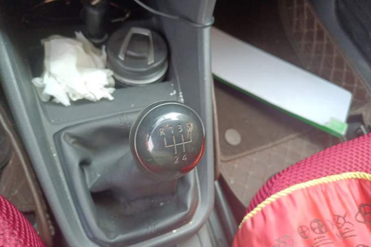 Used Volkswagen Santana 2016 1.4L Manual Fashion Edition Gear Lever