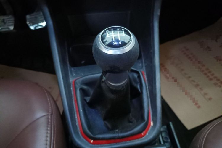 Used Volkswagen Santana 2016 1.6L Manual Fashion Edition Gear Lever