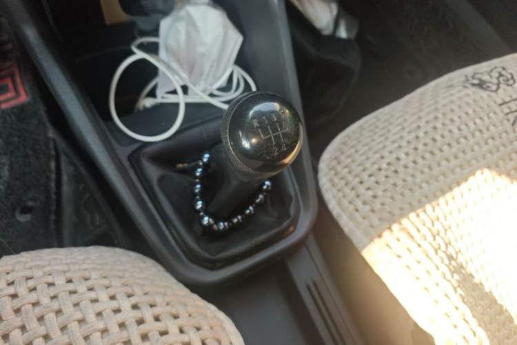 Used Volkswagen Santana 2016 1.6L Manual Fashion Edition Gear Lever