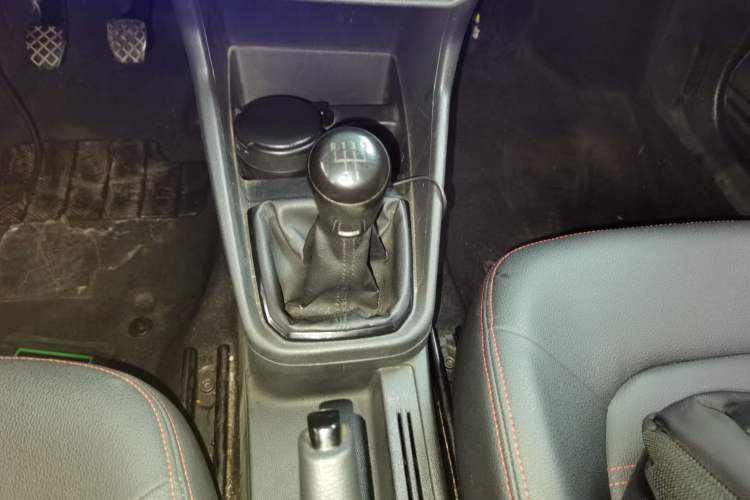 Used Volkswagen Santana 2016 1.4L Manual Fashion Edition Gear Lever