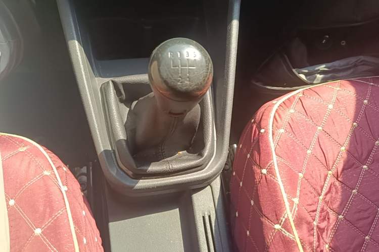 Used Volkswagen Santana 2016 1.6L Manual Fashion Edition Gear Lever
