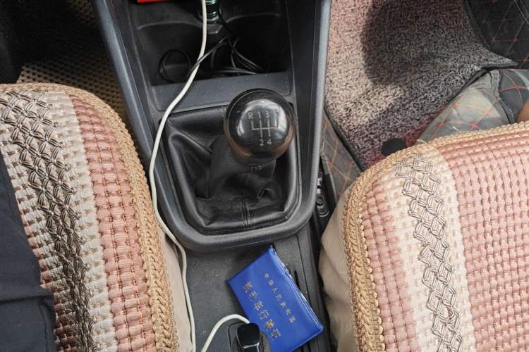 Used Volkswagen Santana 2016 1.4L Manual Fashion Edition Gear Lever