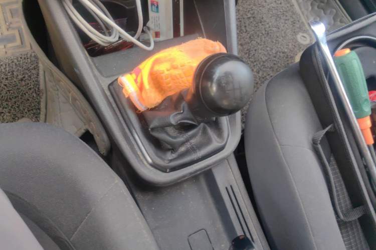Used Volkswagen Santana 2016 1.4L Manual Fashion Edition Gear Lever