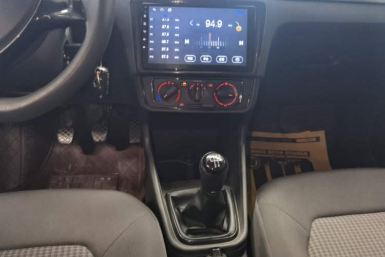 Used Volkswagen Santana 2016 1.4L Manual Fashion Edition Gear Lever