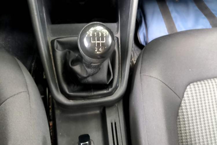 Used Volkswagen Santana 2016 1.6L Manual Fashion Edition Gear Lever