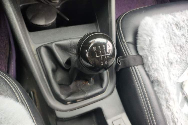 Used Volkswagen Santana 2016 1.6L Manual Fashion Edition Gear Lever
