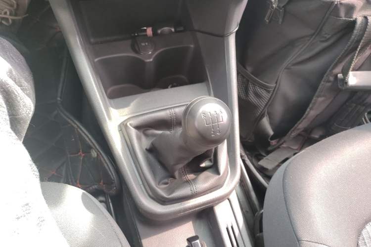 Used Volkswagen Santana 2016 1.6L Manual Fashion Edition Gear Lever