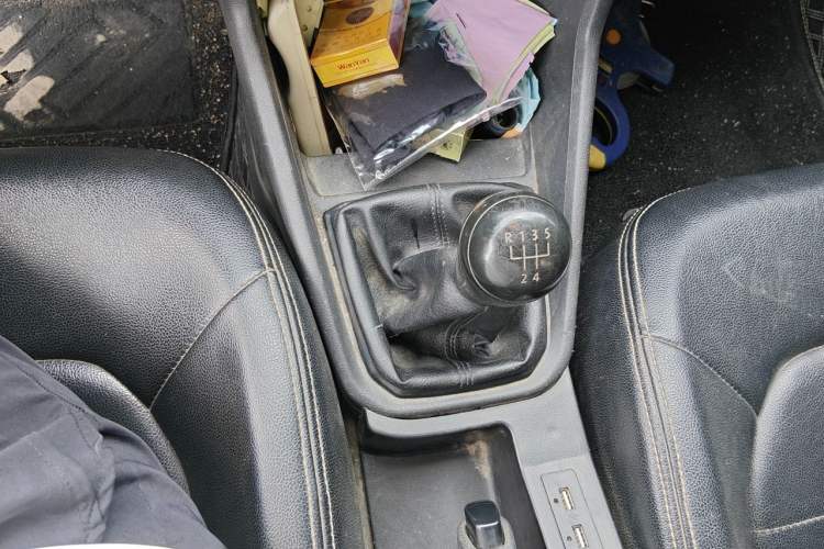 Used Volkswagen Santana 2016 1.4L Manual Fashion Edition Gear Lever