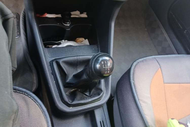 Used Volkswagen Santana 2016 1.4L Manual Fashion Edition Gear Lever