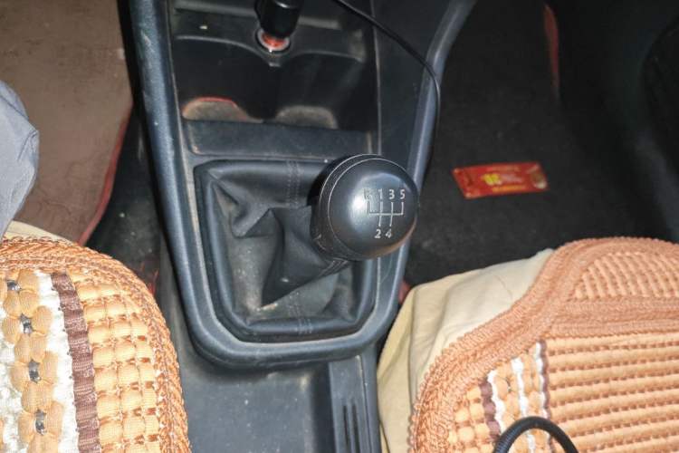 Used Volkswagen Santana 2016 1.6L Manual Fashion Edition Gear Lever