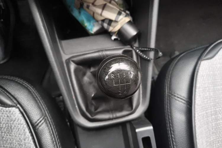 Used Volkswagen Santana 2016 1.4L Manual Fashion Edition Gear Lever