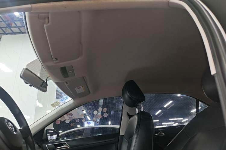 Used Volkswagen Santana 2016 1.6L Automatic Fashion Edition Headliner