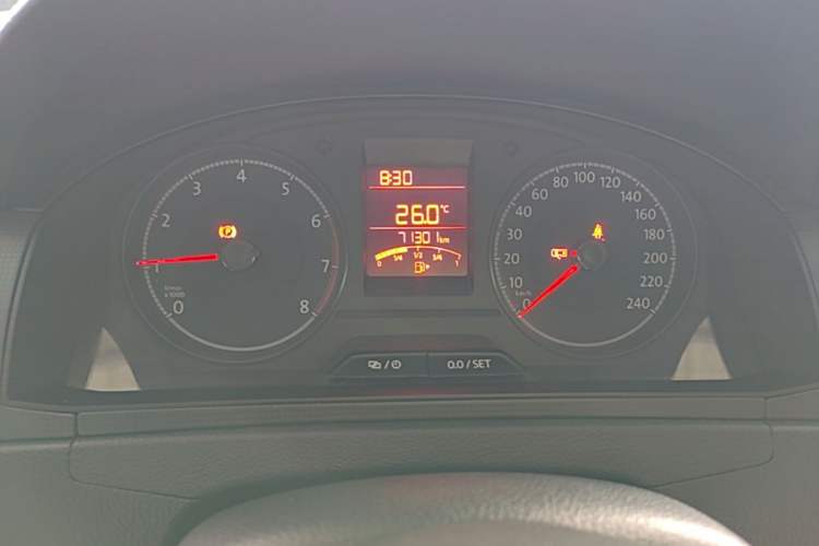 Used Volkswagen Santana 2016 1.4L Manual Fashion Edition Instrument Cluster