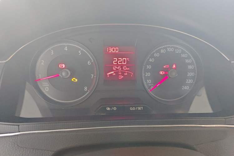 Used Volkswagen Santana 2016 1.6L Manual Fashion Edition Instrument Cluster