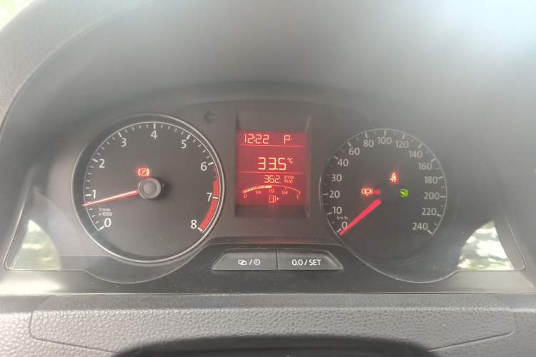 Used Volkswagen Santana 2016 1.6L Automatic Fashion Edition Instrument Cluster