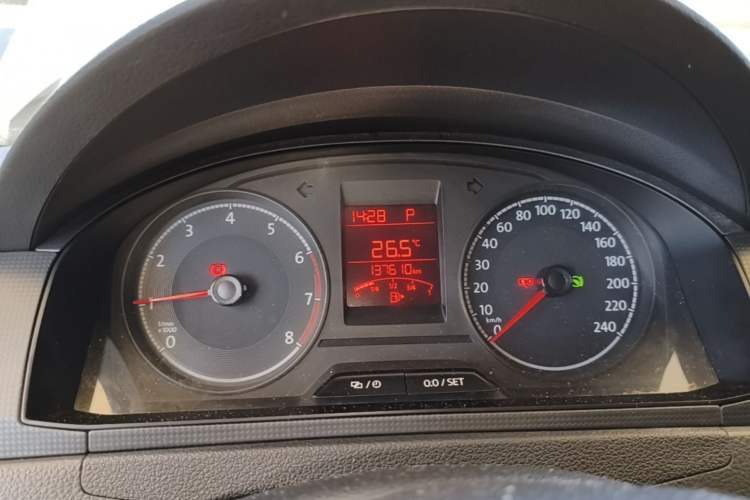 Used Volkswagen Santana 2016 1.6L Automatic Fashion Edition Instrument Cluster