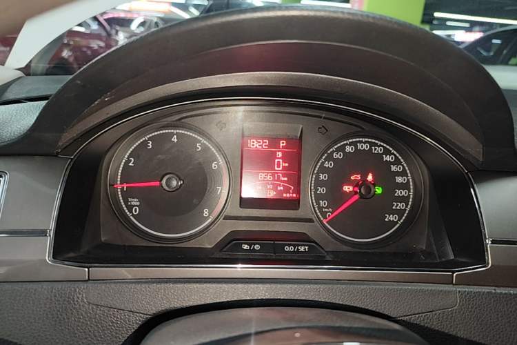 Used Volkswagen Santana 2016 1.6L Automatic Comfort Edition Instrument Cluster