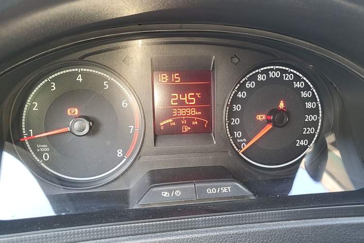 Used Volkswagen Santana 2016 1.6L Manual Fashion Edition Instrument Cluster