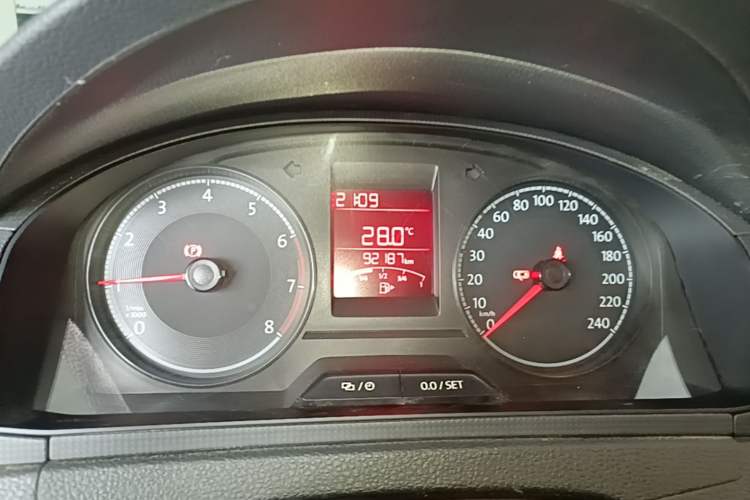Used Volkswagen Santana 2016 1.6L Manual Fashion Edition Instrument Cluster