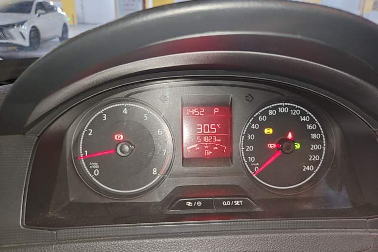 Used Volkswagen Santana 2016 1.6L Automatic Fashion Edition Instrument Cluster