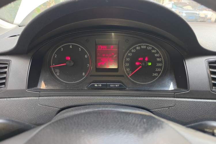 Used Volkswagen Santana 2016 1.6L Automatic Fashion Edition Instrument Cluster