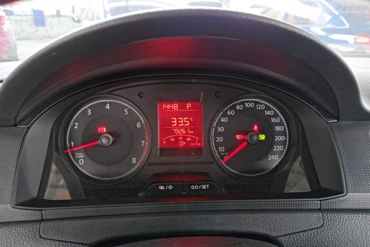 Used Volkswagen Santana 2016 1.6L Automatic Fashion Edition Instrument Cluster