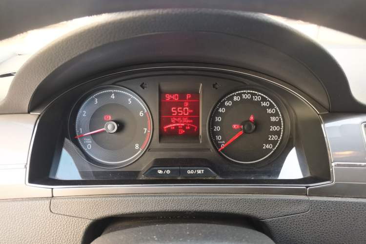 Used Volkswagen Santana 2016 1.6L Automatic Comfort Edition Instrument Cluster
