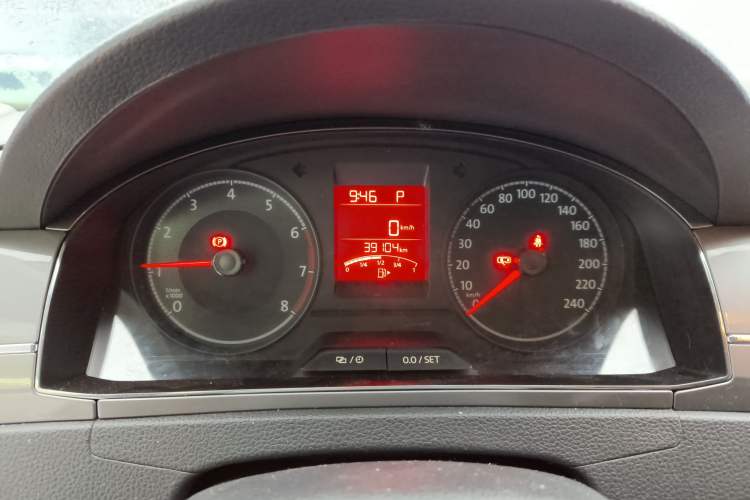 Used Volkswagen Santana 2016 1.6L Automatic Comfort Edition Instrument Cluster