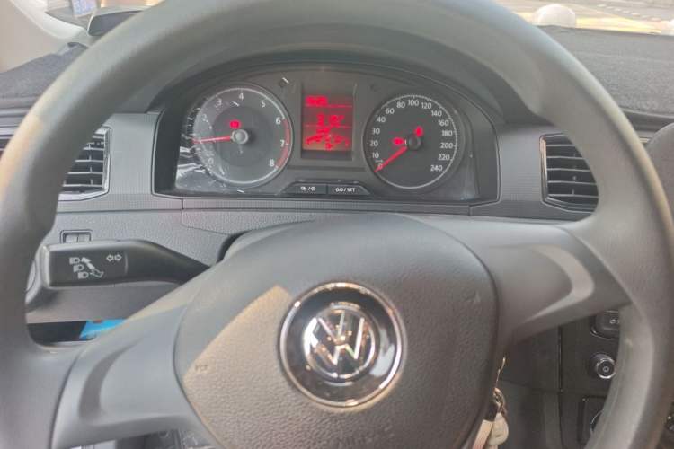 Used Volkswagen Santana 2016 1.6L Manual Fashion Edition Instrument Cluster
