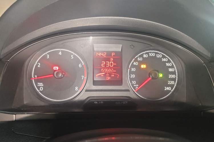 Used Volkswagen Santana 2016 1.6L Automatic Comfort Edition Instrument Cluster