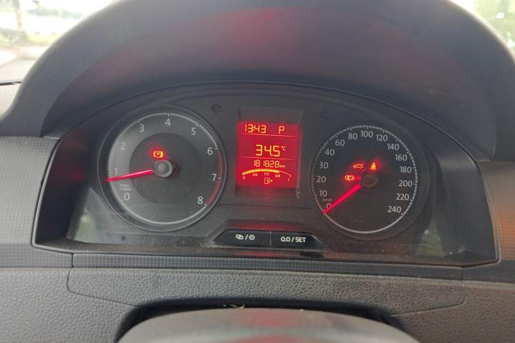 Used Volkswagen Santana 2016 1.6L Automatic Fashion Edition Instrument Cluster
