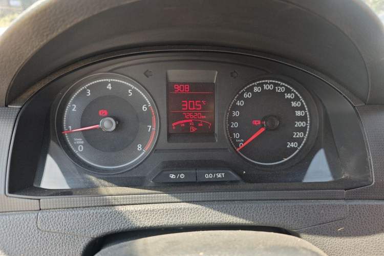 Used Volkswagen Santana 2016 1.6L Manual Fashion Edition Instrument Cluster