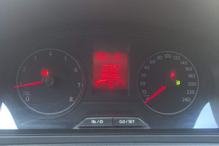 Used Volkswagen Santana 2016 1.6L Automatic Fashion Edition Instrument Cluster