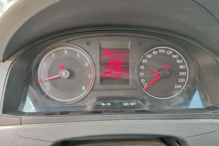 Used Volkswagen Santana 2016 1.4L Manual Fashion Edition Instrument Cluster